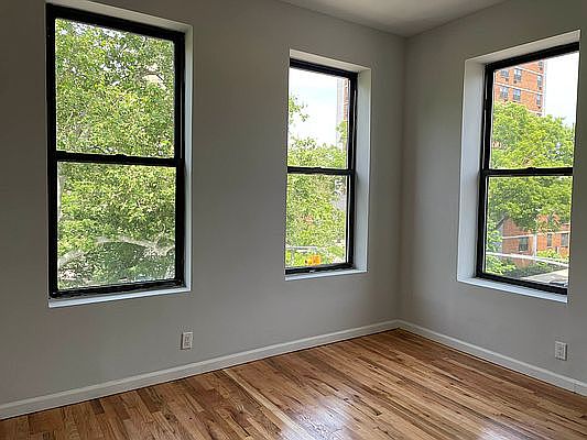 1st image of 830 Macon St #3