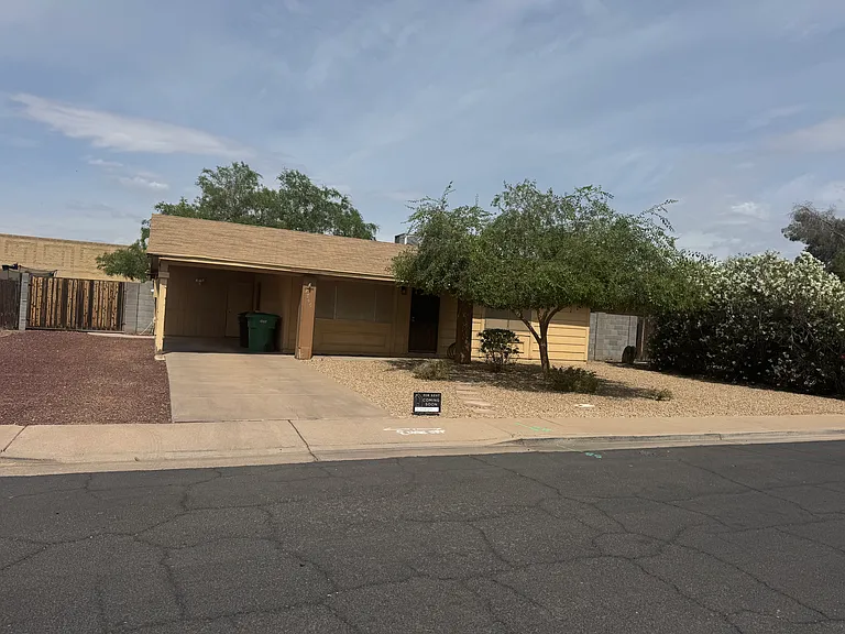 E Isabella Ave — Photo 2
