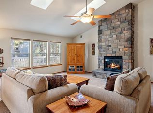 16719 Stage Stop Dr, Bend, OR 97707