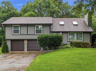 9131 Acuff Ln, Lenexa, KS 66215