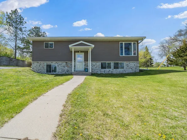 1536 W Latoka Dr SW, Alexandria, MN 56308