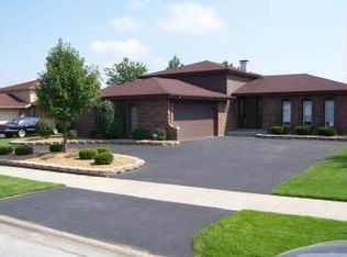 19223 Ada St, Lansing, IL 60438