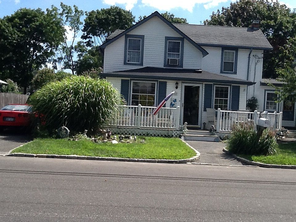 1st image of 16 E Madison St