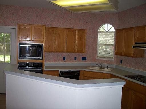 4th image of 4210 LAKEBEND W