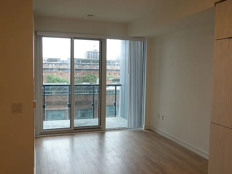 158 Front St E #519 — Photo 10