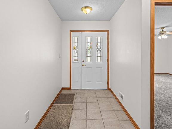 3rd image of 2012 Villa Pines Cir