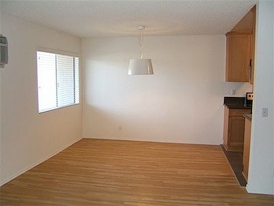 3rd image of 1950 Pelham Ave APT 15