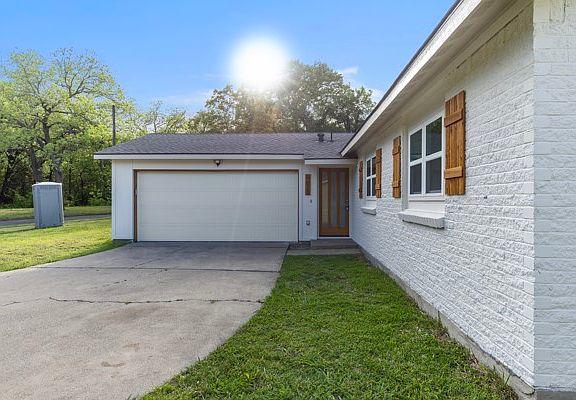 4th image of 4633 Lynnacre Dr