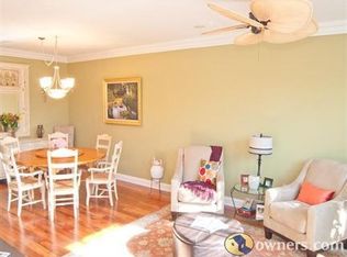 114 Shinnecock Dr, Manalapan, NJ 07726