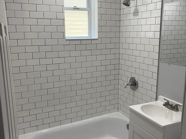 109 Stuyvesant Ave #2L — Photo 5