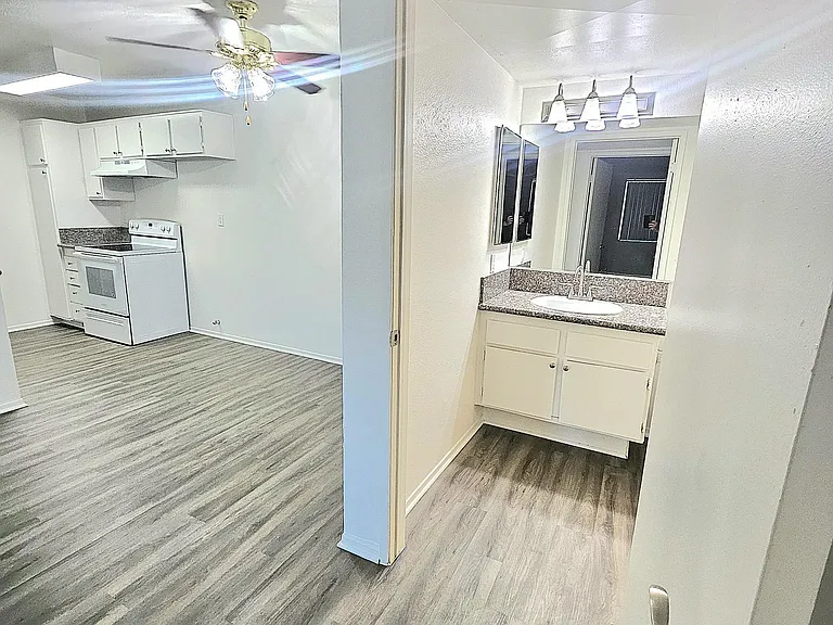 Colony Ridge Apartments — Photo 15