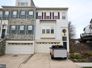 2071 Capstone Cir, Herndon, VA 20170