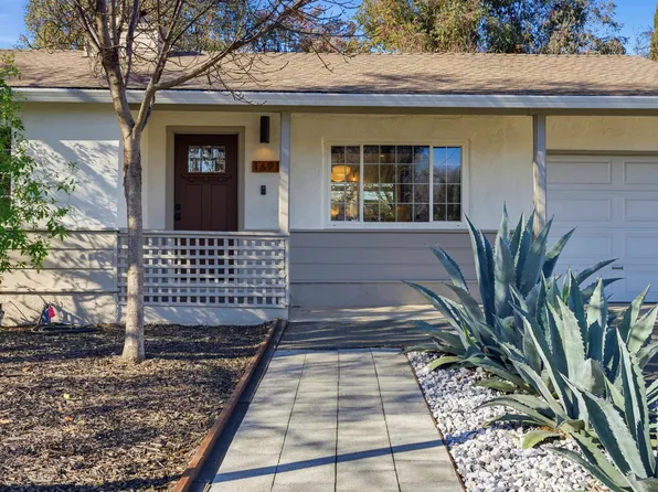 1691 Peach Pl, Concord, CA 94518