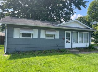 1114 James St, Danville, IL 61832