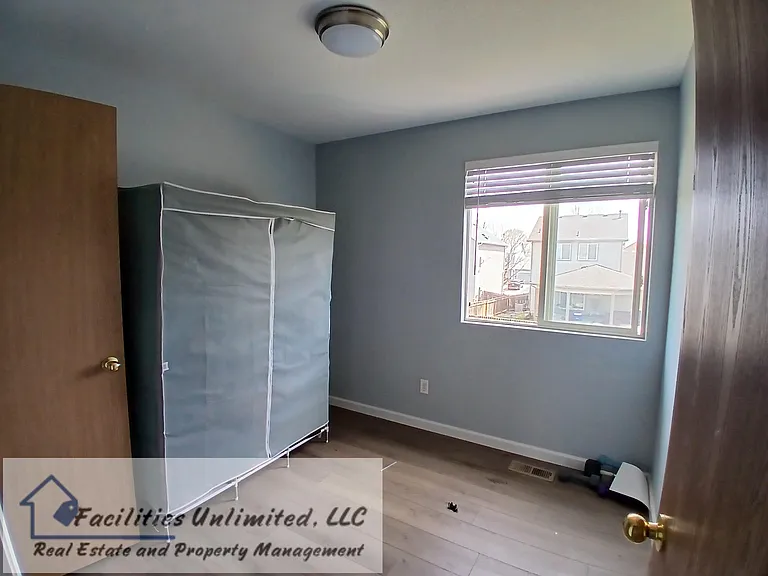 6135 Shamrock Cir — Photo 10