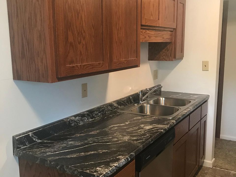 1st image of 816 N 6th St APT 8