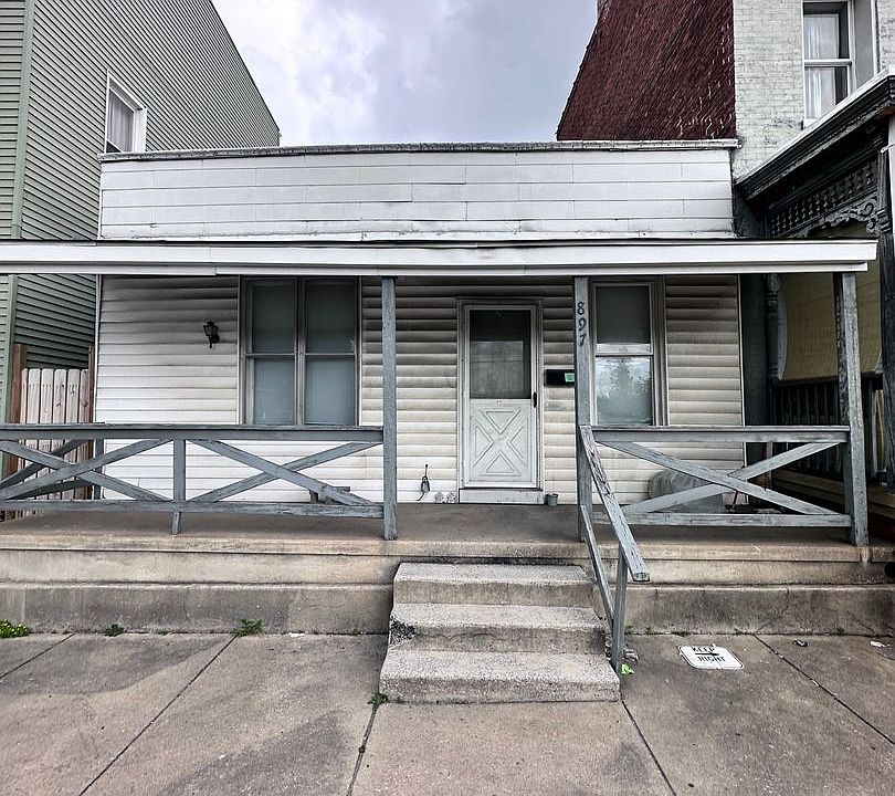 1st image of 897 E Prospect St
