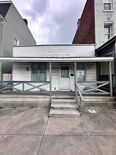 897 E Prospect St Photo 1