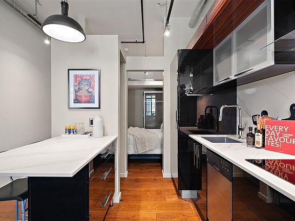5th image of 1029 View St #511
