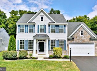 101 Hughs Rd, Charles Town, WV 25414