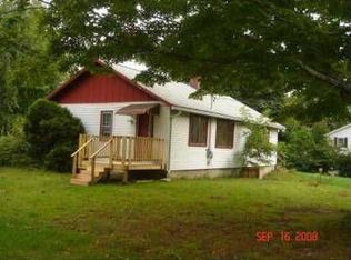 24 Summer St, Freeport, ME 04032