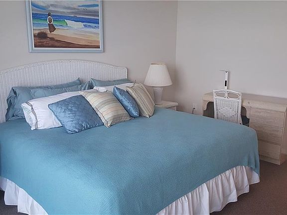 5th image of 9940 Ocean Dr APT 905