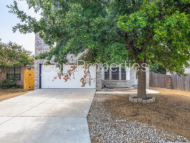 8118 Stagwood Hl — Photo 3