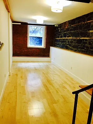 Rented by LJ Sloane Management | media 50