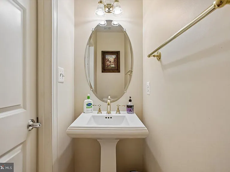 1309 McLean Crest Ct — Photo 13