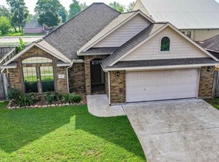 115 Eagle Nest Ct, Richwood, TX 77566
