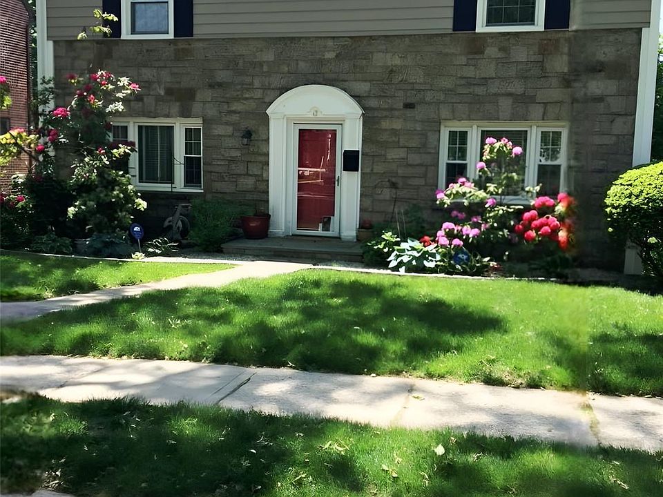 1st image of 40 Harding Parkway