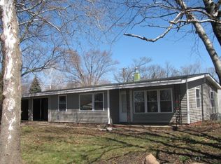 1306 Hollycrest Dr, Champaign, IL 61821