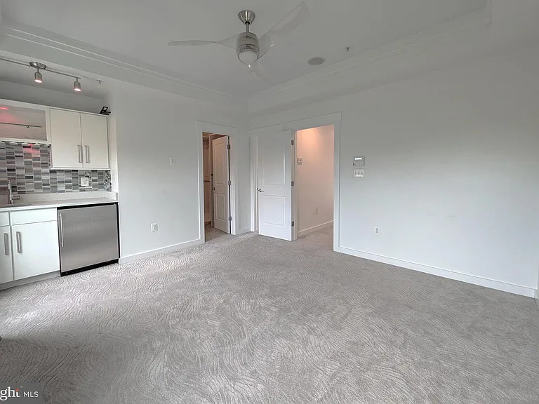 22447 Verde Gate Ter — Photo 27
