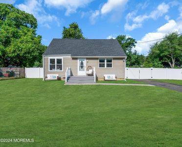 56 Howard Avenue, Tinton Falls, NJ, 07724