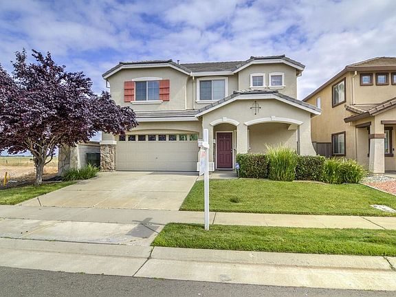 3rd image of 2900 Le Bourget Ln