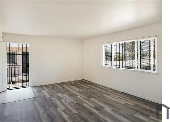 2 bed, 787 sqft, $2,550 — Photo 3