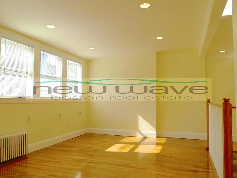 227 Newbury St #2 — Photo 9