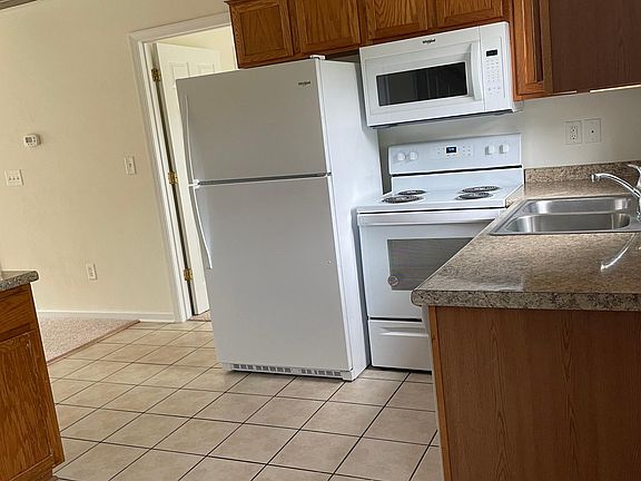 4th image of 6717 Woodcreeper Dr