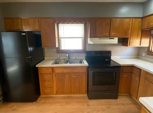 260 E 211th St, Euclid, OH 44123