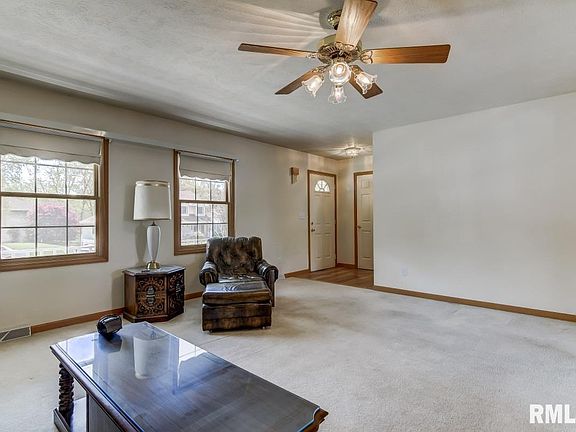 5th image of 11 Belridge Dr