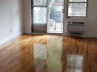 2527 30th Dr, Astoria, NY 11102
