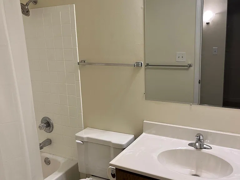 1115 W Lincoln Hwy — Photo 5