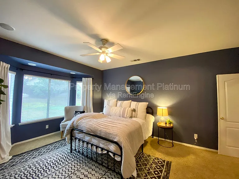 4872 N Crestmoor Ave — Photo 26