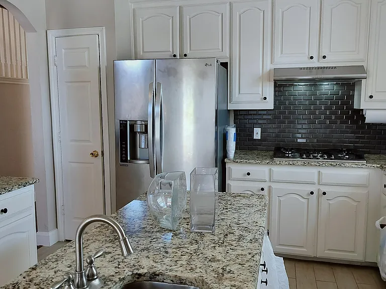 8001 Case Dr — Photo 53