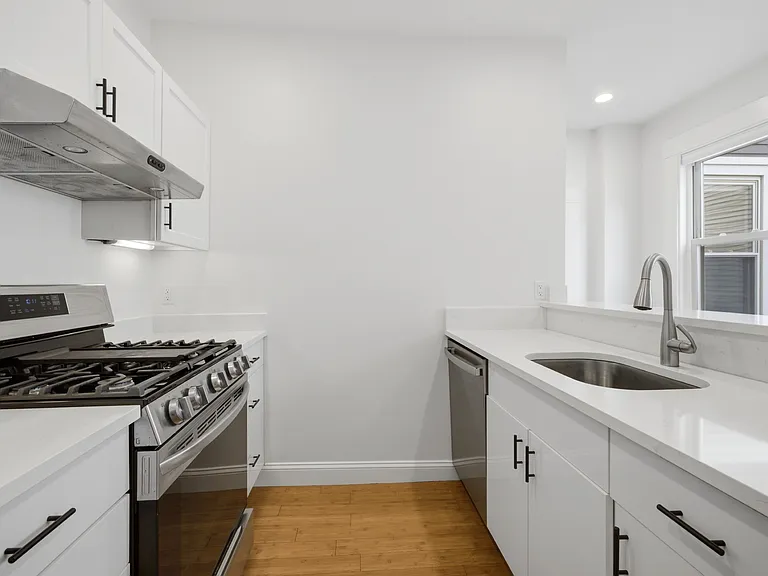 21 Cutter St #1 — Photo 2