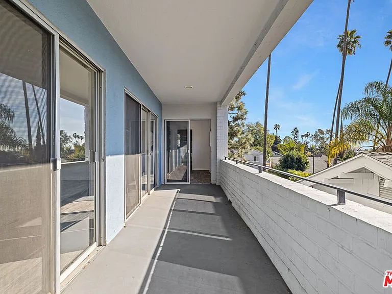 7560 Hollywood Blvd #109 — Photo 13