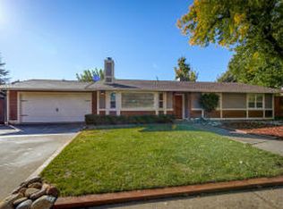 2661 Snow Ln, Redding, CA 96003