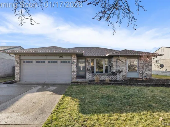 46621 Apple Ln, Macomb, MI 48044