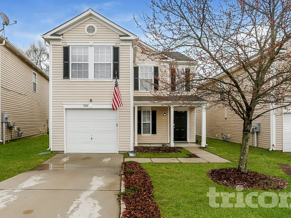 1362 Cadre Cir