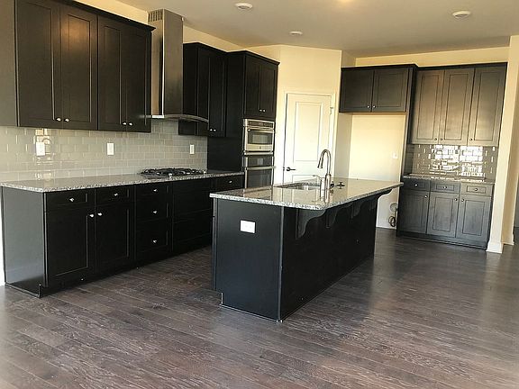 Kitchen w/ 2 pantries 